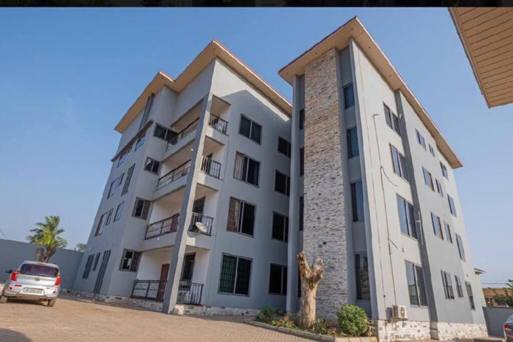 Cozy Penthouse ,Accra Ghana Owuraman Exteriör bild