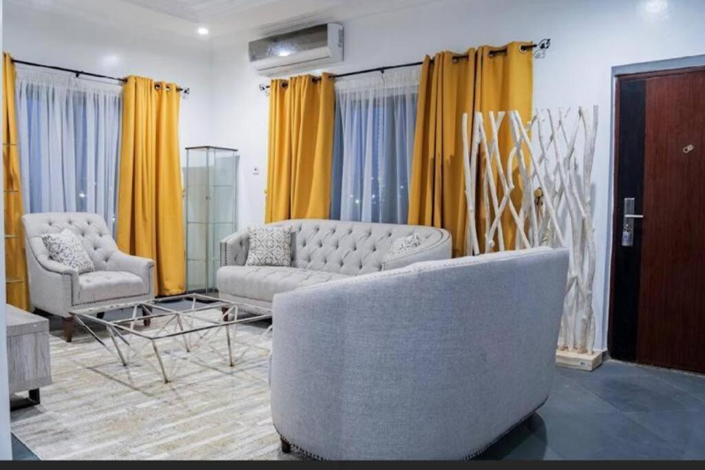 Cozy Penthouse ,Accra Ghana Owuraman Exteriör bild